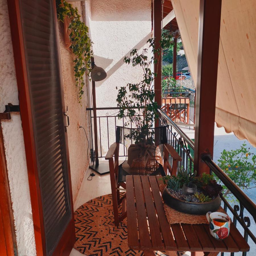 Olga Apartment Никиана Екстериор снимка