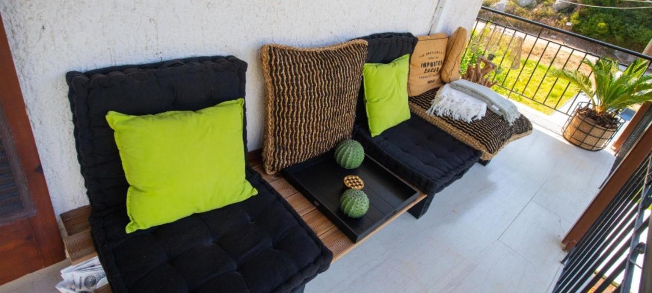 Olga Apartment Никиана Екстериор снимка
