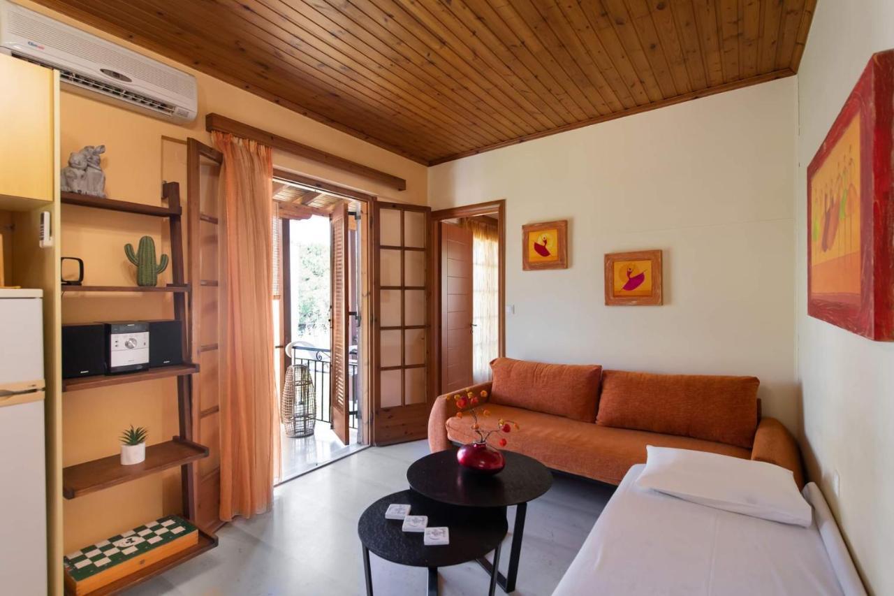 Olga Apartment Никиана Екстериор снимка