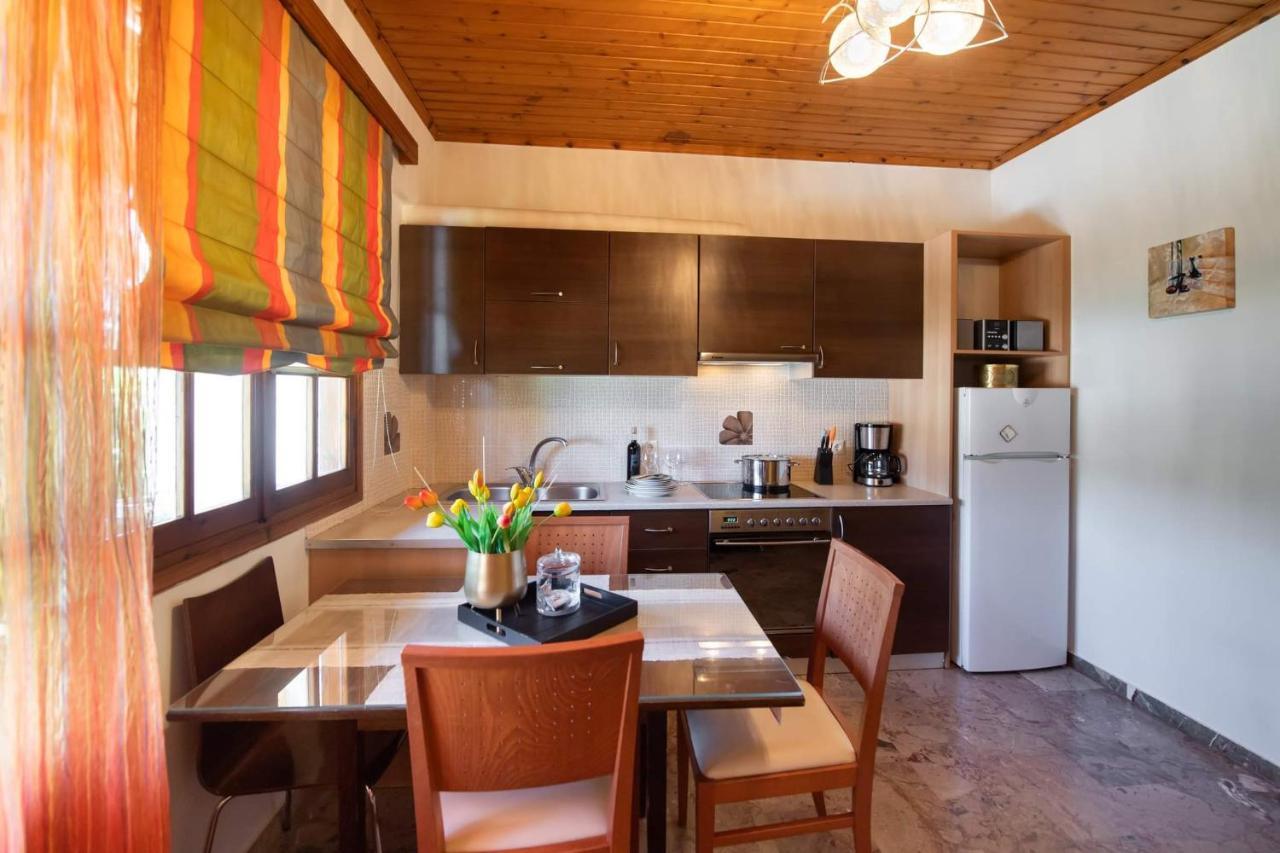 Olga Apartment Никиана Екстериор снимка