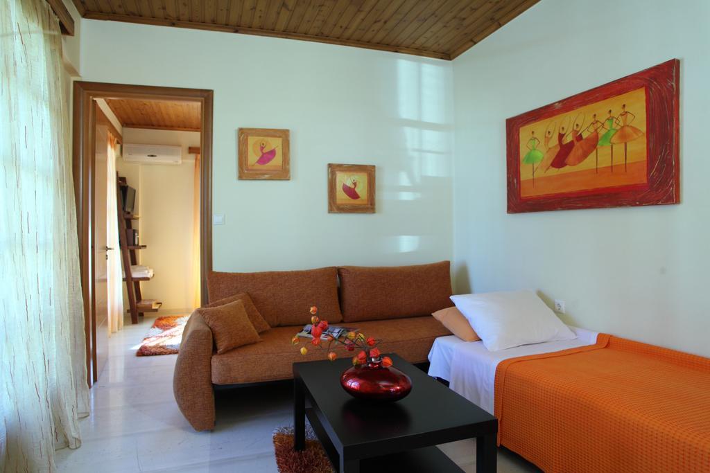 Olga Apartment Никиана Екстериор снимка