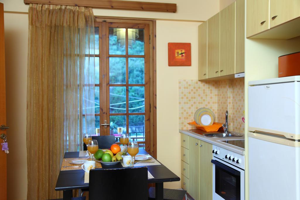 Olga Apartment Никиана Екстериор снимка